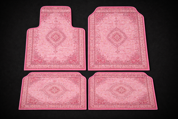 Tapis de voiture LASKA — Style oriental rose poudré | Universel